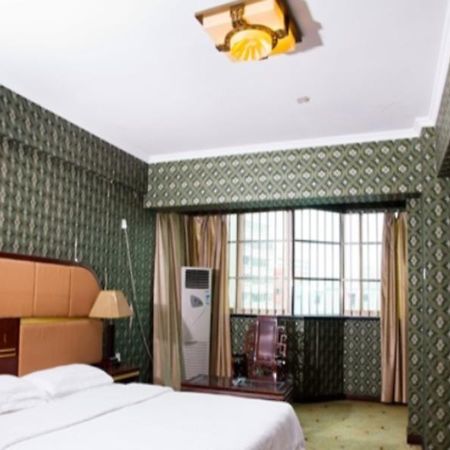Nanning Gold Red Forest Hotel מראה חיצוני תמונה